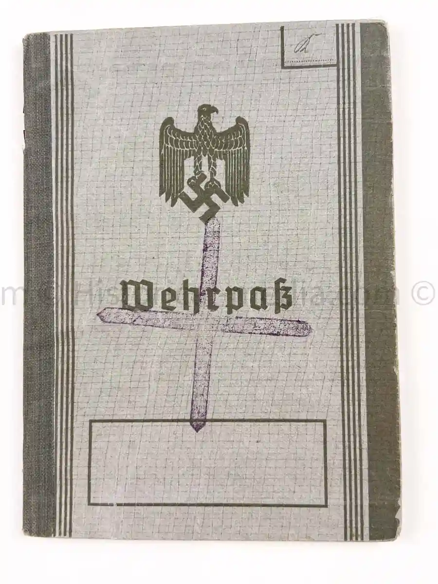 WEHRPASS - 19. & 246. INFANTERIE DIVISIONS - EK2 AWARDED FOR POLAND CAMPAIGN - KIA RUSSIA 1943 