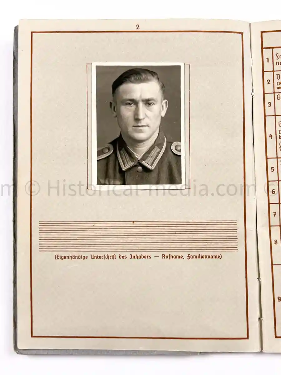 WEHRPASS - 19. & 246. INFANTERIE DIVISIONS - EK2 AWARDED FOR POLAND CAMPAIGN - KIA RUSSIA 1943 