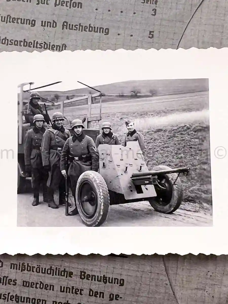 WEHRPASS - 2. INFANTERIE DIVISION (MOT.) - EK2 AWARDED FOR POLAND CAMPAIGN 1939 