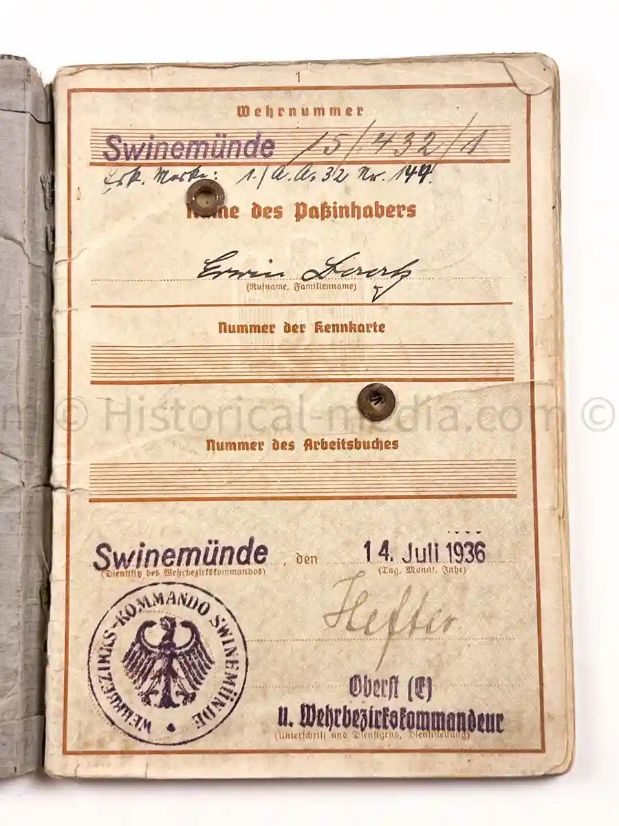 WEHRPASS - 32. INFANTERIE DIVISION - DEMYANSK SHIELD - POLAND, FRANCE, RUSSIA, BANDENKAMPF 