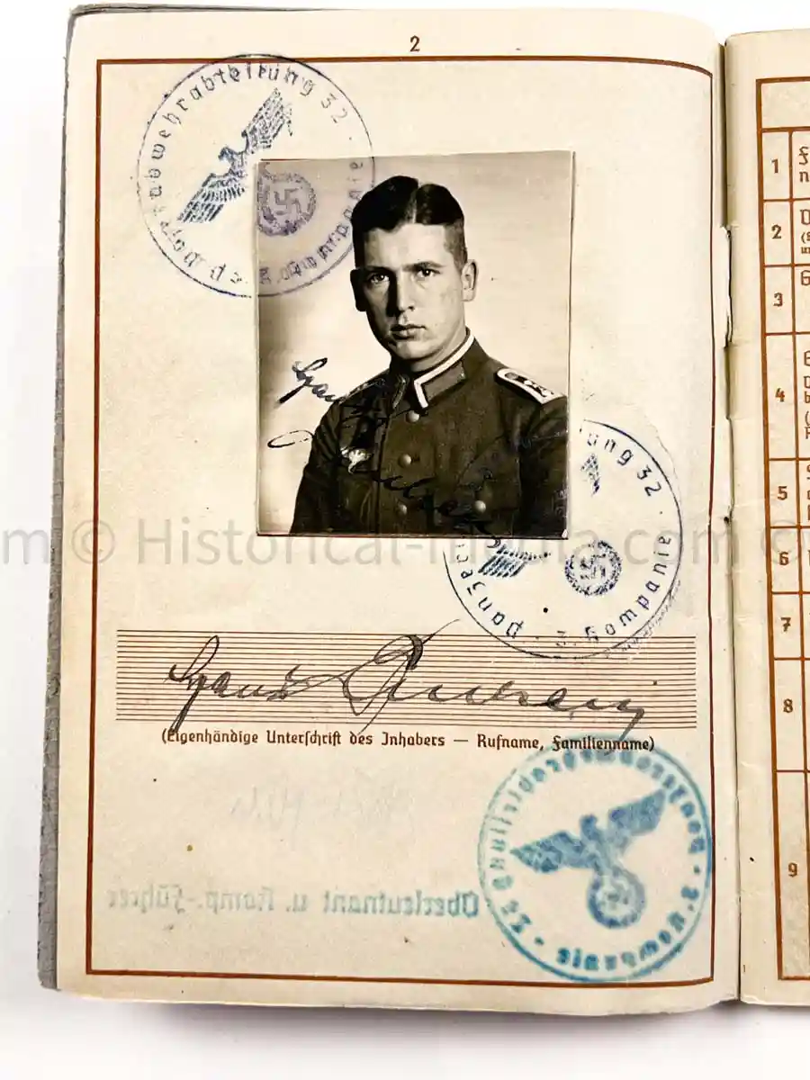 WEHRPASS - HAUPTMANN - 32 INFANTERIE DIVISION - POLAND, FRANCE, RUSSIA - EK1 