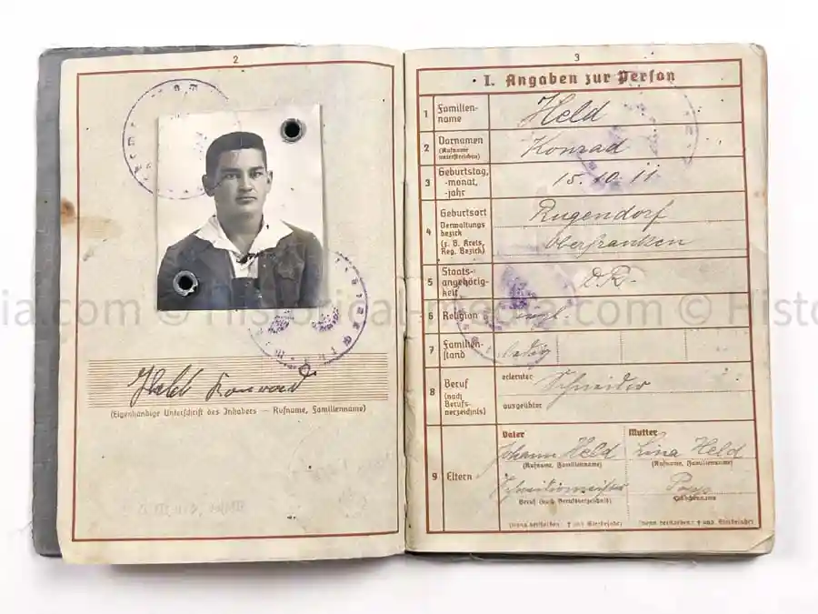 WEHRPASS - BICYCLE INFANTRY - 73. INFANTERIE DIVISION - RADFAHR SCHWADRON 323 - POLAND, FRANCE, RUSSIA