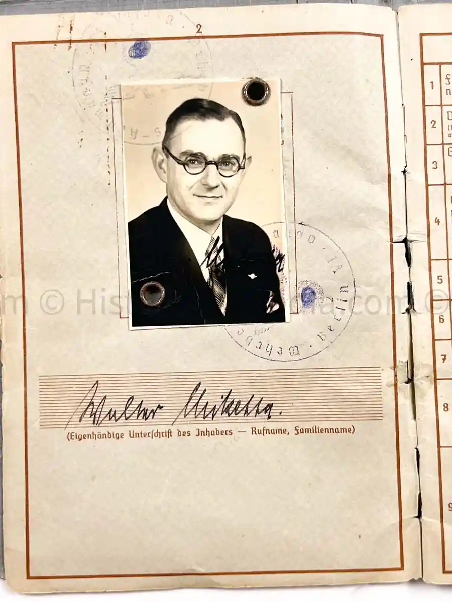 WEHRPASS - ZAHLMEISTER - 218. INFANTRY DIVISION - POLAND, FRANCE, RUSSIA, DENMARK - MANY AWARDS 