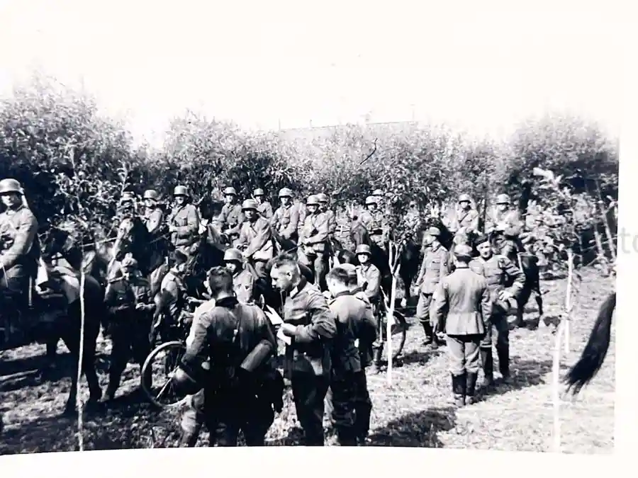 WEHRPASS - OBERLEUTNANT - 12. INFANTERIE DIVISION - KIA WARSAW 1939