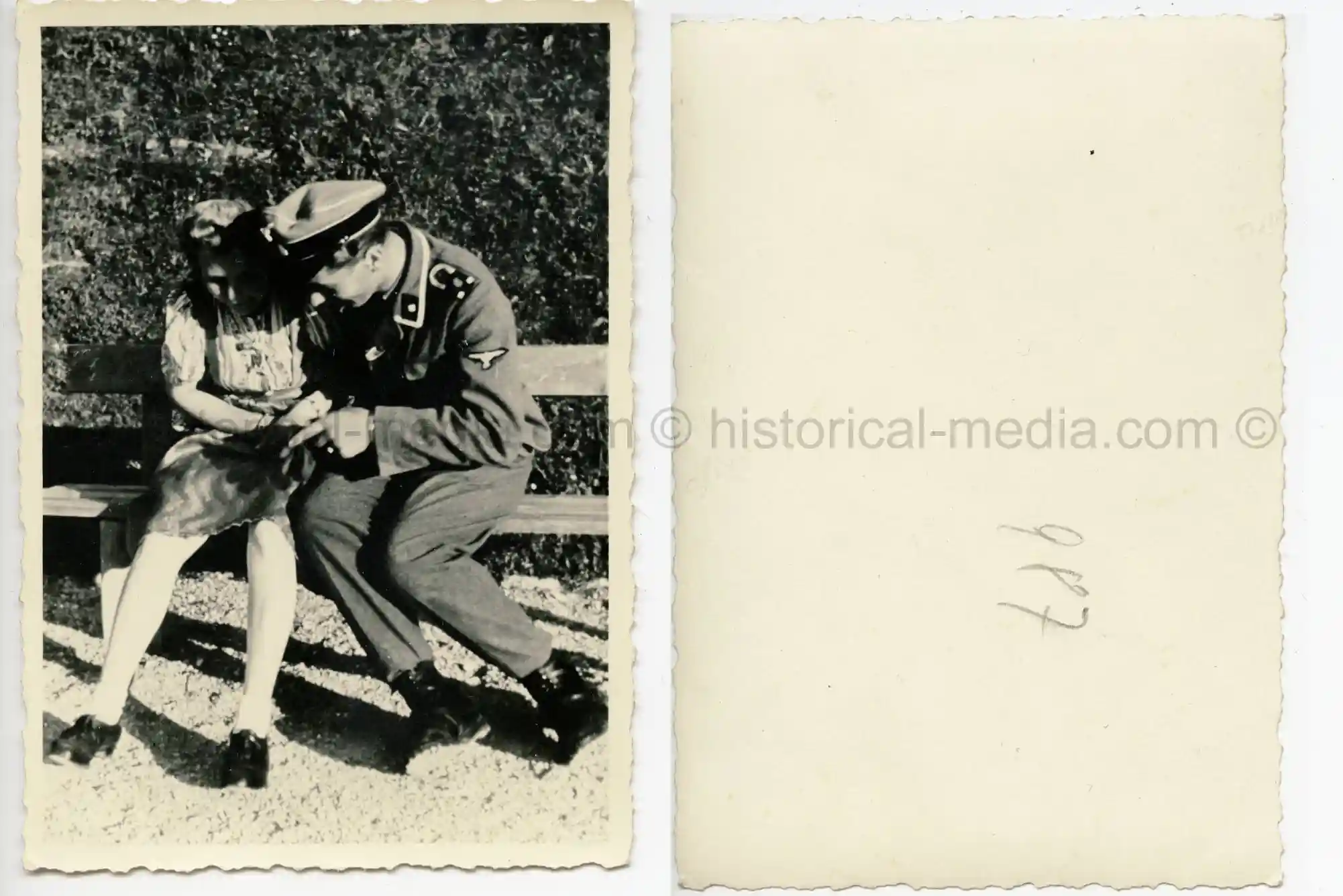WAFFEN-SS PHOTO - WIKING SOLDIER & GIRLFRIEND