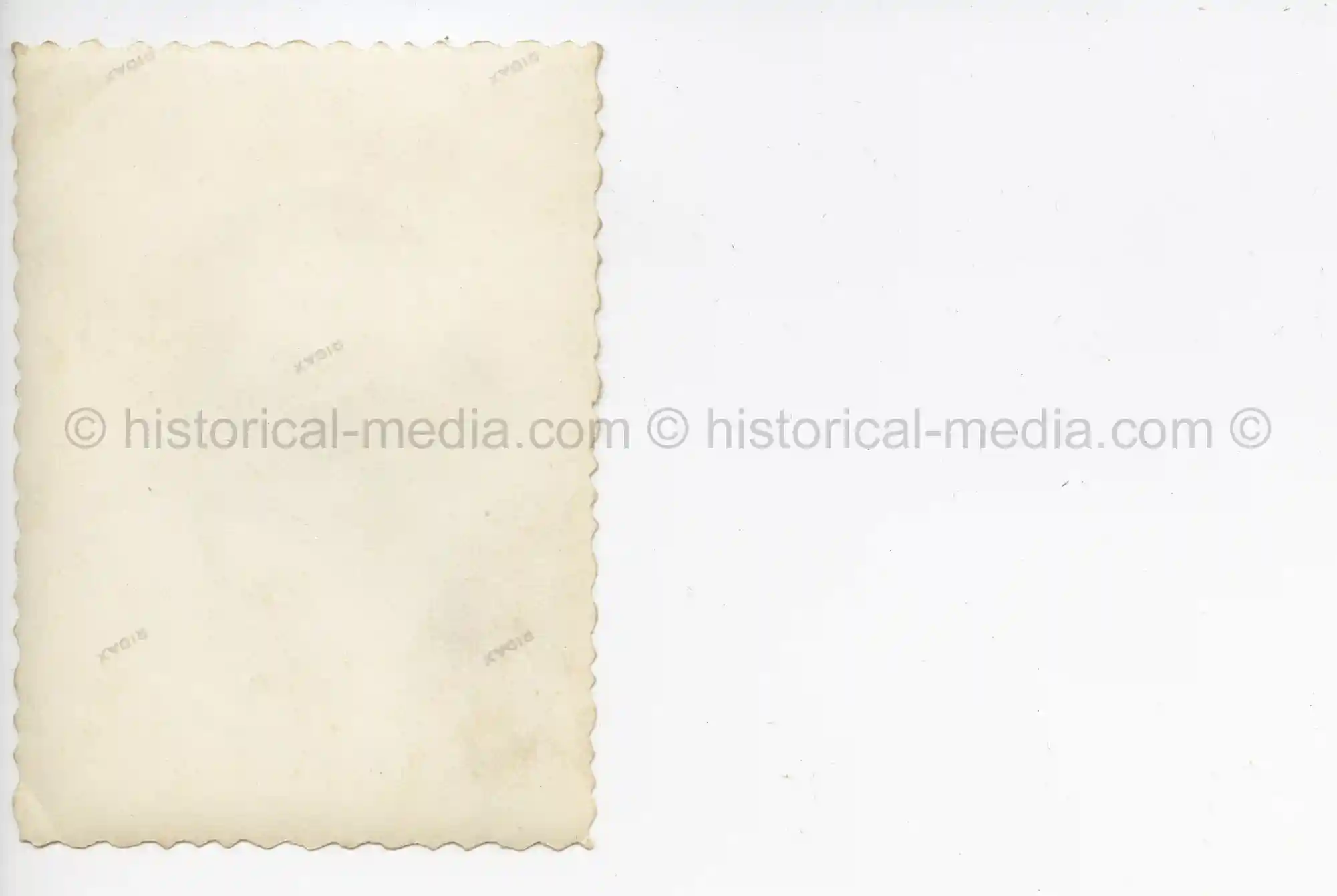 WAFFEN-SS PHOTO - WIKING SOLDIERS WEARING CAMO FIELD CAP M42 TARNMÜTZE & CAMO SMOCKS