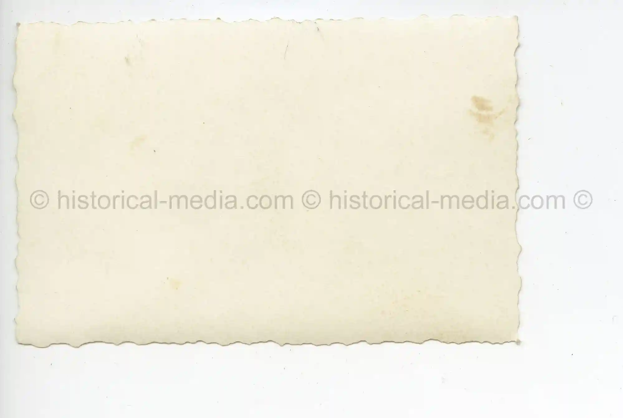 WAFFEN-SS PHOTO - SOLDIERS IN TRAINING/DRILL? UNIFORMS