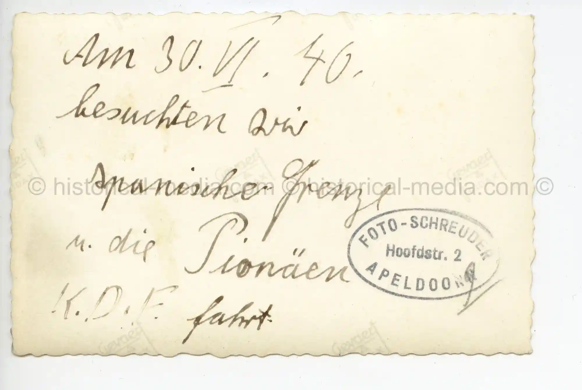 WAFFEN-SS PHOTO - SOLDIERS AT FRENCH/SPANISH BORDER JUNE 30, 1940