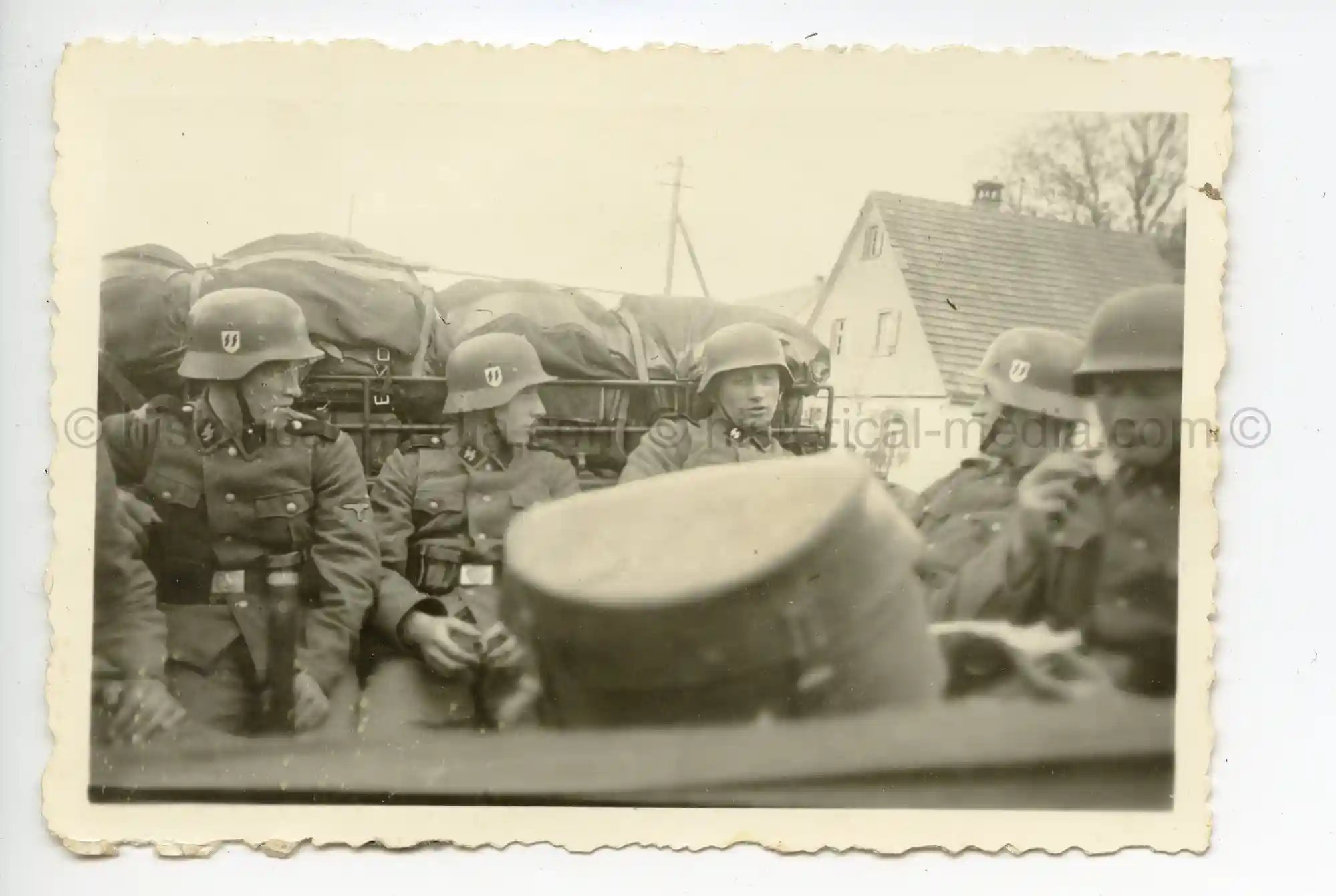 WAFFEN-SS PHOTO - WIKING GROUP PHOTO + GOOD HELMET DECAL DETAILS