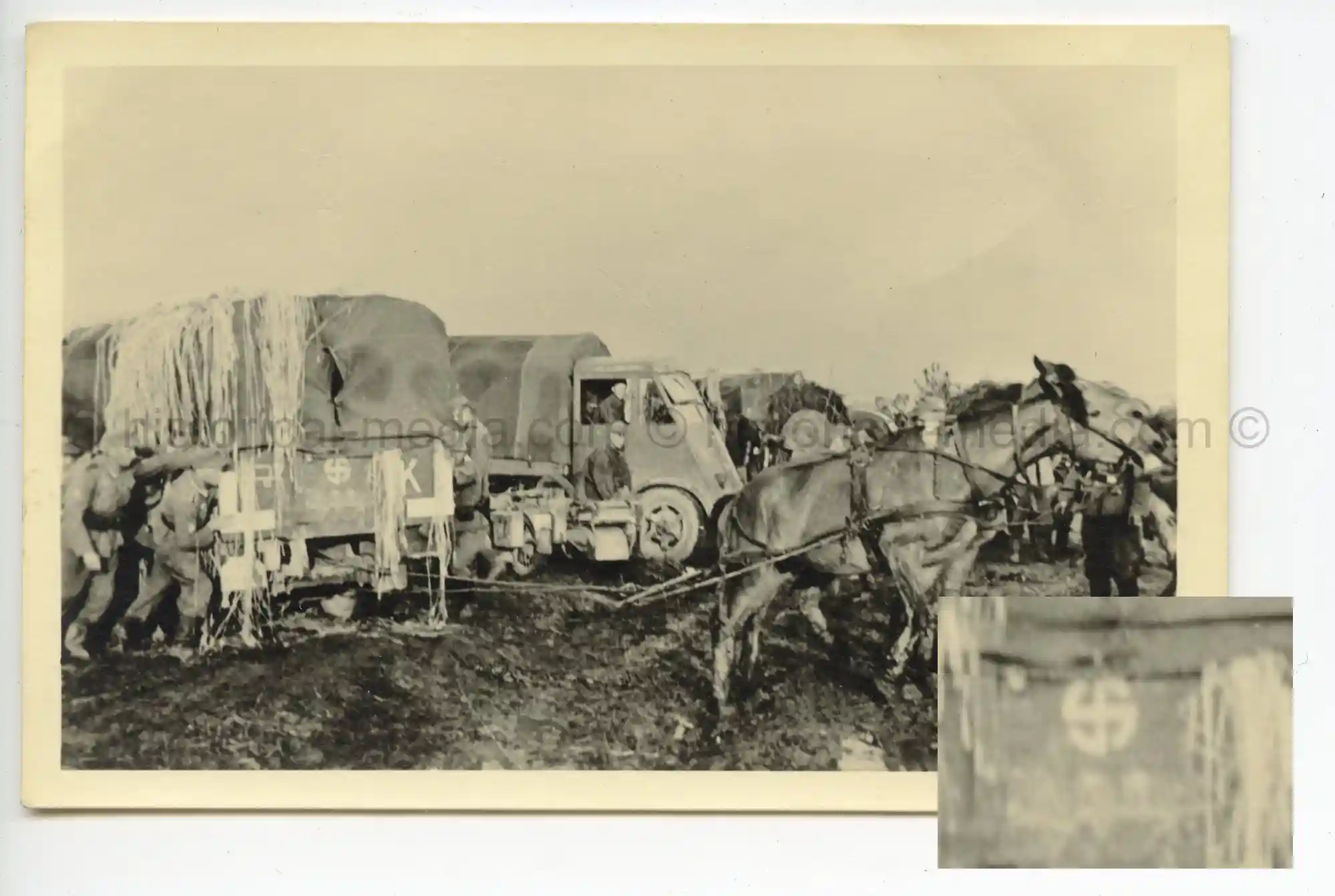 WAFFEN-SS PHOTO - WIKING VEHICLE BOGGED IN MUD + WIKING INSIGNIA