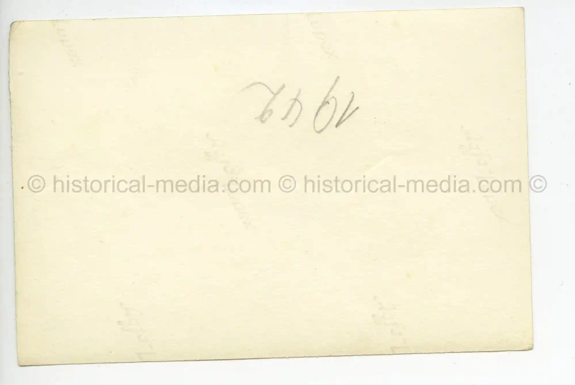 WAFFEN-SS PHOTO - WIKING TROOPS IN CAMO SMOCKS INSPECT RUSSIAN KV-2 TANK