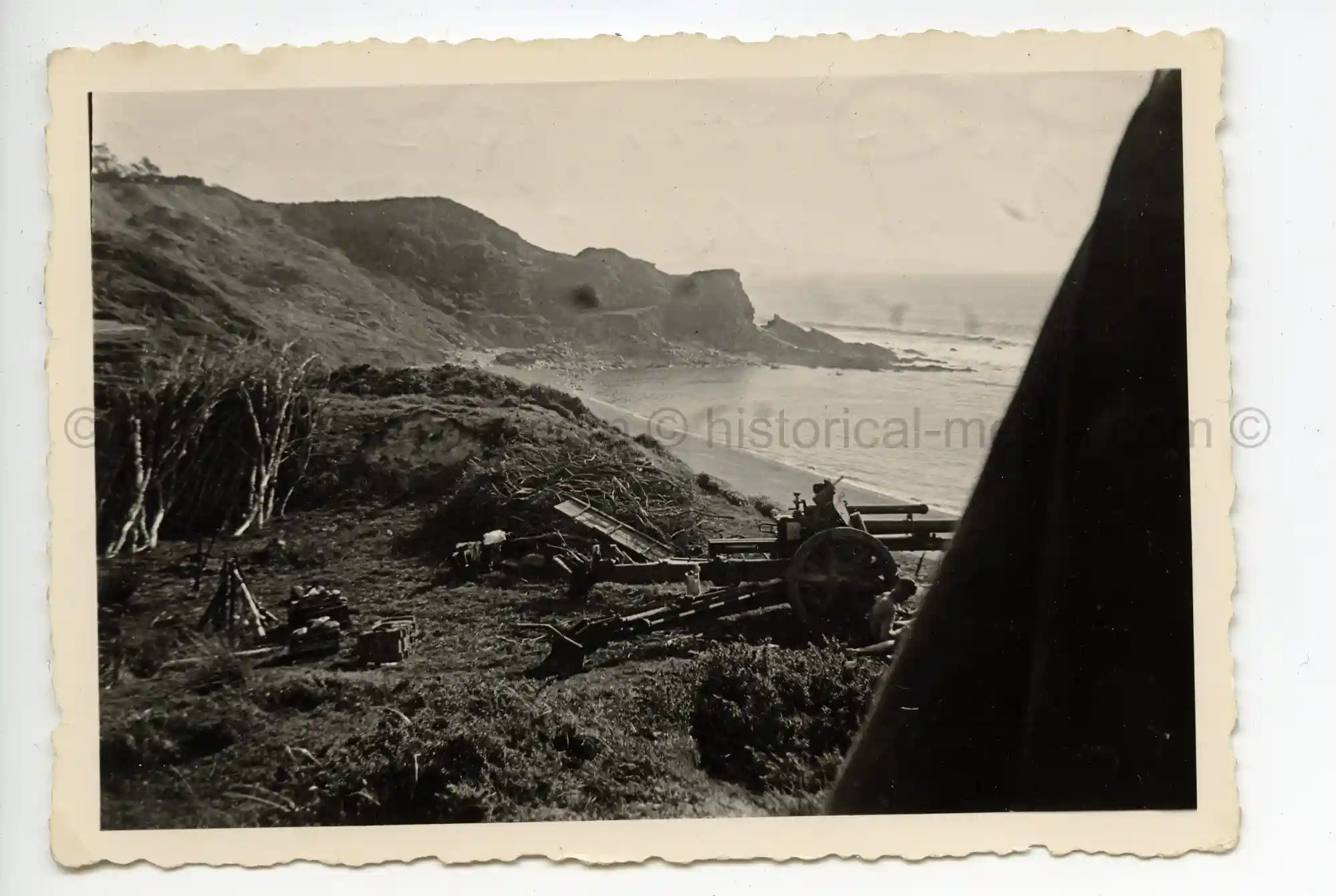 WAFFEN-SS PHOTO - ARTILLERY POSITION ON BAY OF BISCAY