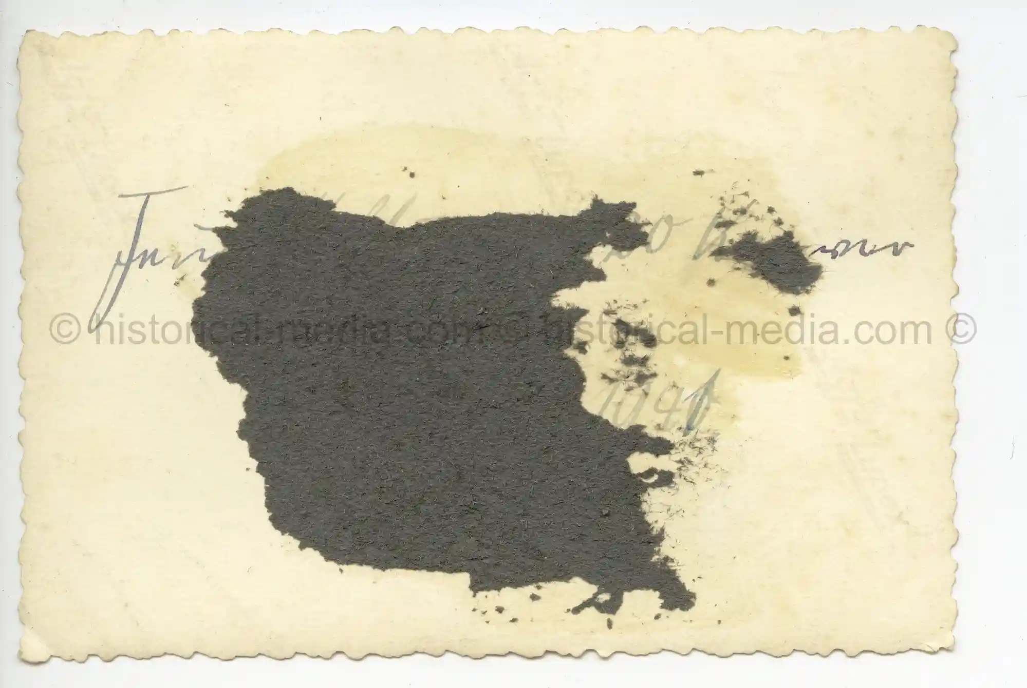 WAFFEN-SS PHOTO - WIKING ARTILLERY POSITION IN THE FIELD