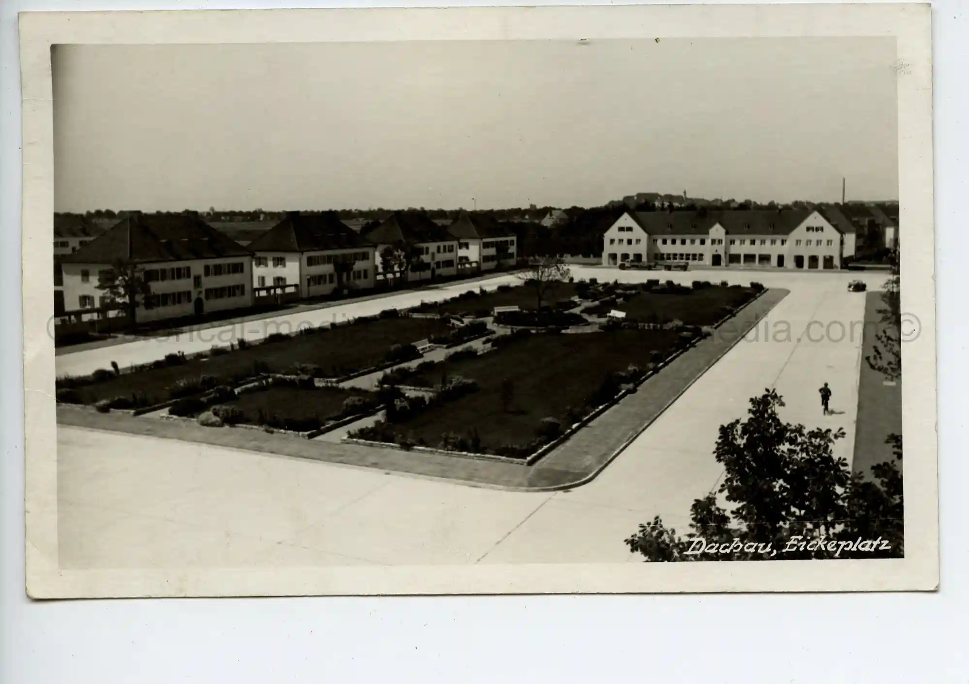 WAFFEN-SS POSTCARD PHOTO - DACHAU SS BARRACKS - EICKE PLATZ