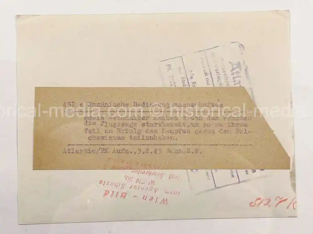 ORIGINAL PRESS PHOTO - ROMANIAN FIGHTER AIRPLANE & FW 190 - 1943