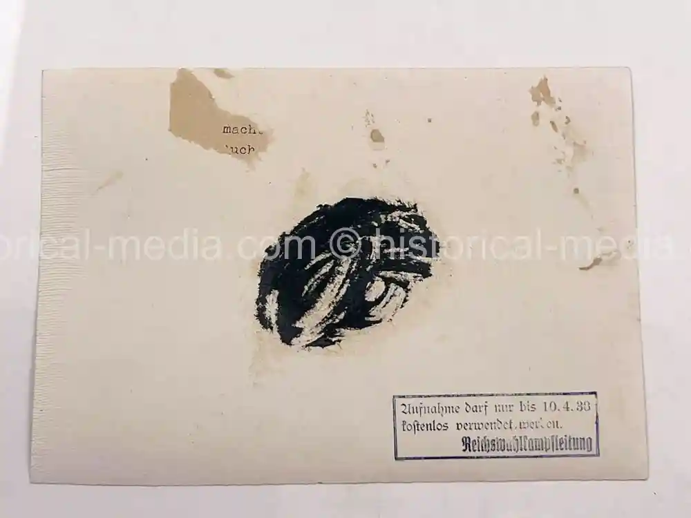 ORIGINAL PRESS PHOTO -  ASSAULT BOAT TROOPS CROSS RIVER