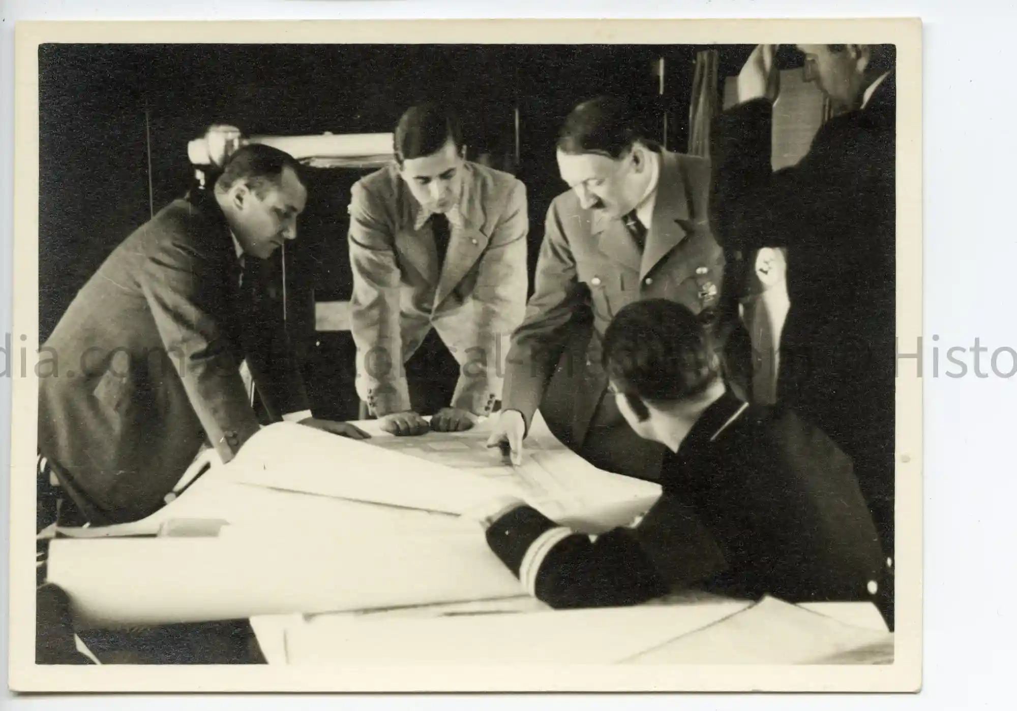 ORIGINAL PHOTO OF ADOLF HITLER FÜHRERBAU MUNICH- HOFFMAN STUDIO PHOTO ORIGINAL PHOTO OF ADOLF HITLER FÜHRERBAU MUNICH- HOFFMAN STUDIO PHOTO