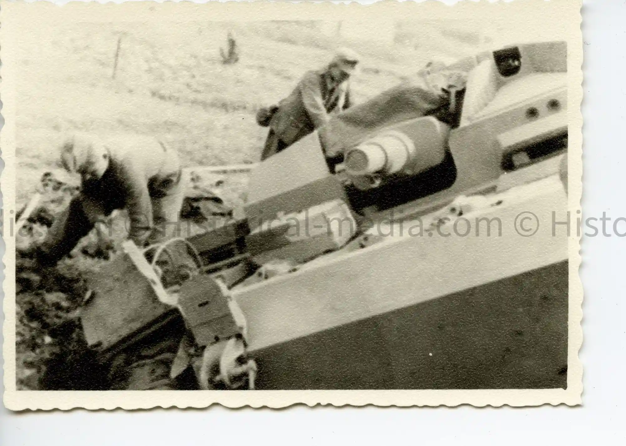WWII GERMAN PHOTO STURMGESCHÜTZ III - ROAD ACCIDENT WWII GERMAN PHOTO STURMGESCHÜTZ III - ROAD ACCIDENT