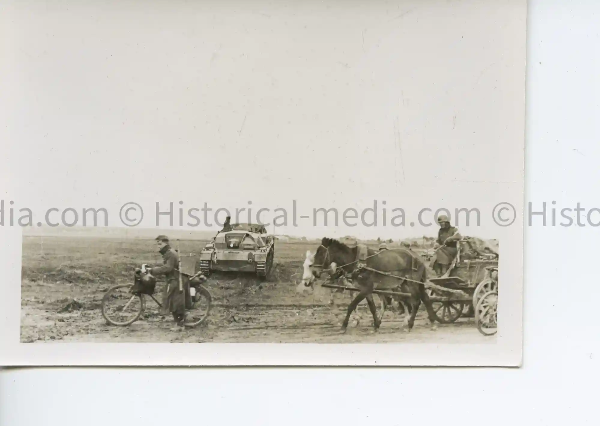 WWII GERMAN PHOTO STURMGESCHÜTZ III IN ACTION IN FIELD - RUSSIA CAMPAIGN