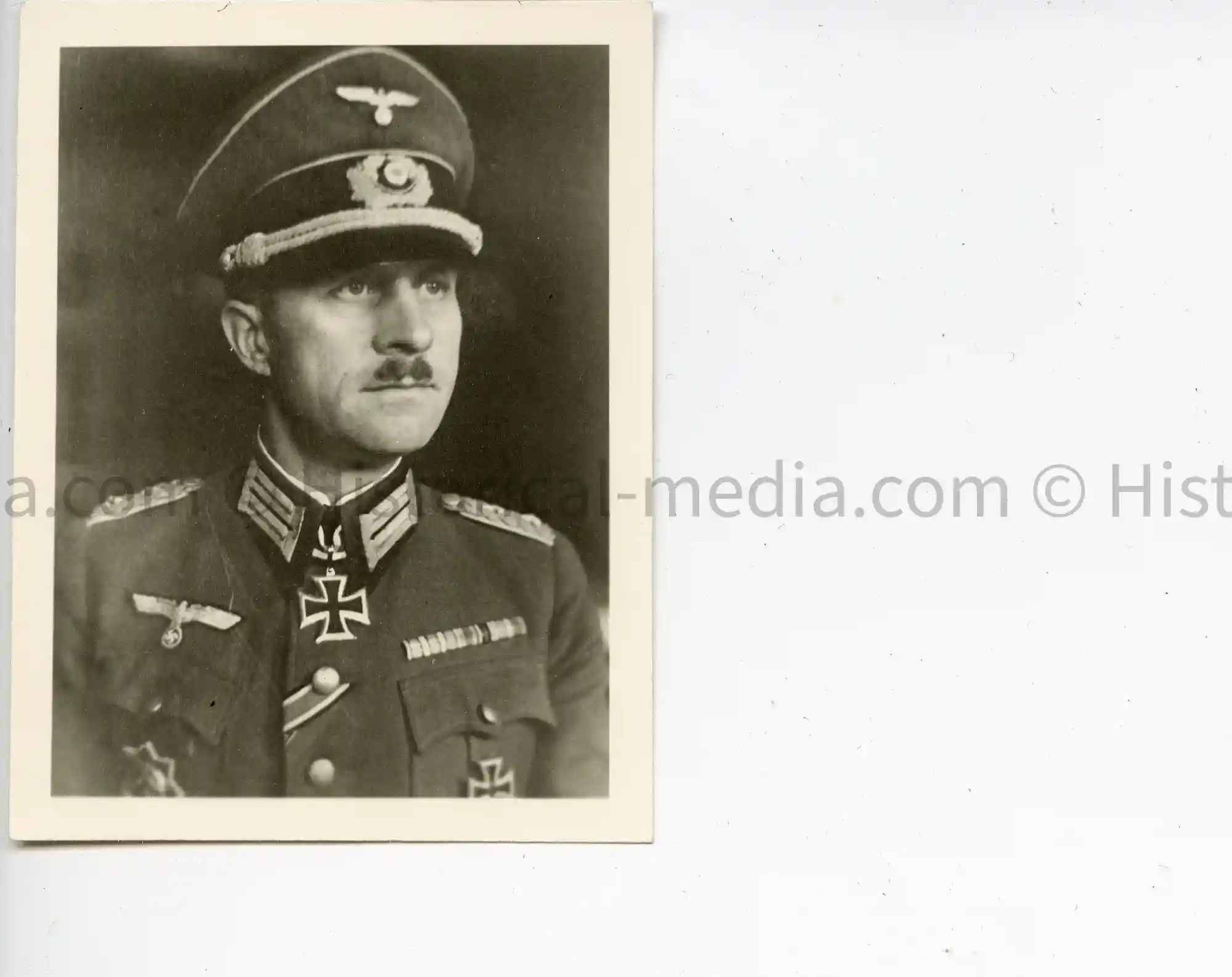 STUDIO PORTRAIT PHOTO - KNIGHTS CROSS WINNER EWALD BURIAN - KDR. GR. RGT. 980