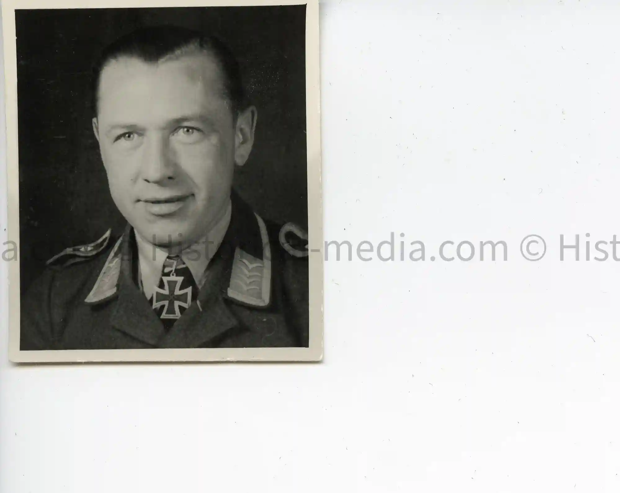 WWII GERMAN PHOTO PASS SIZE PORTRAIT PHOTO KNIGHTS CROSS WINNER 