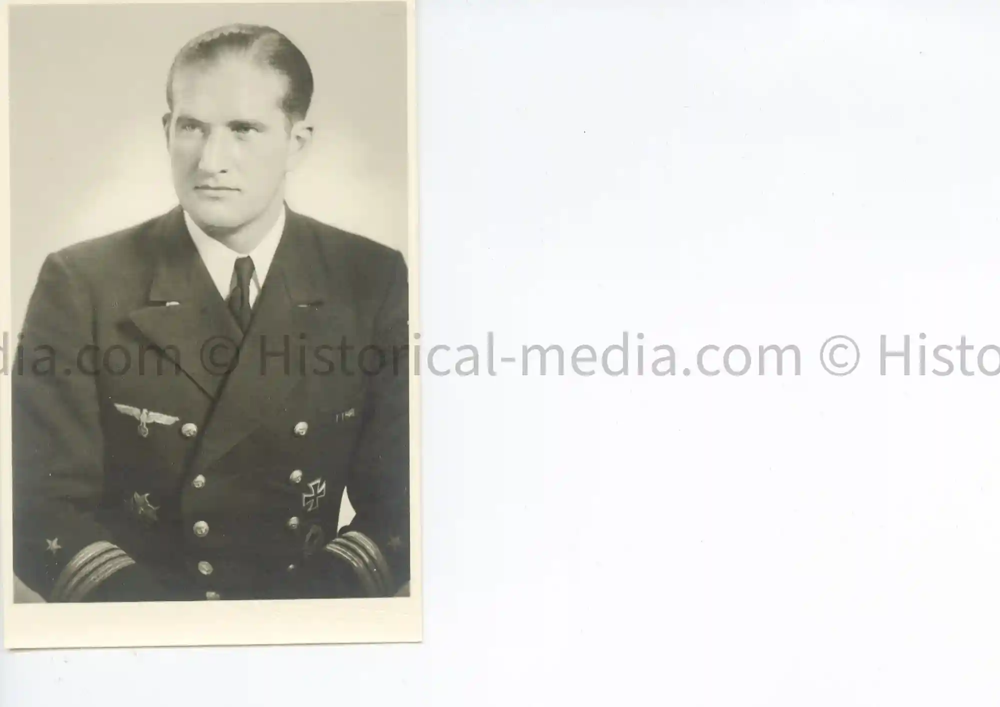 KRIEGSMARINE STUDIO PORTRAIT PHOTO - SPANISH CROSS, DESTROYER BADGE, EK1