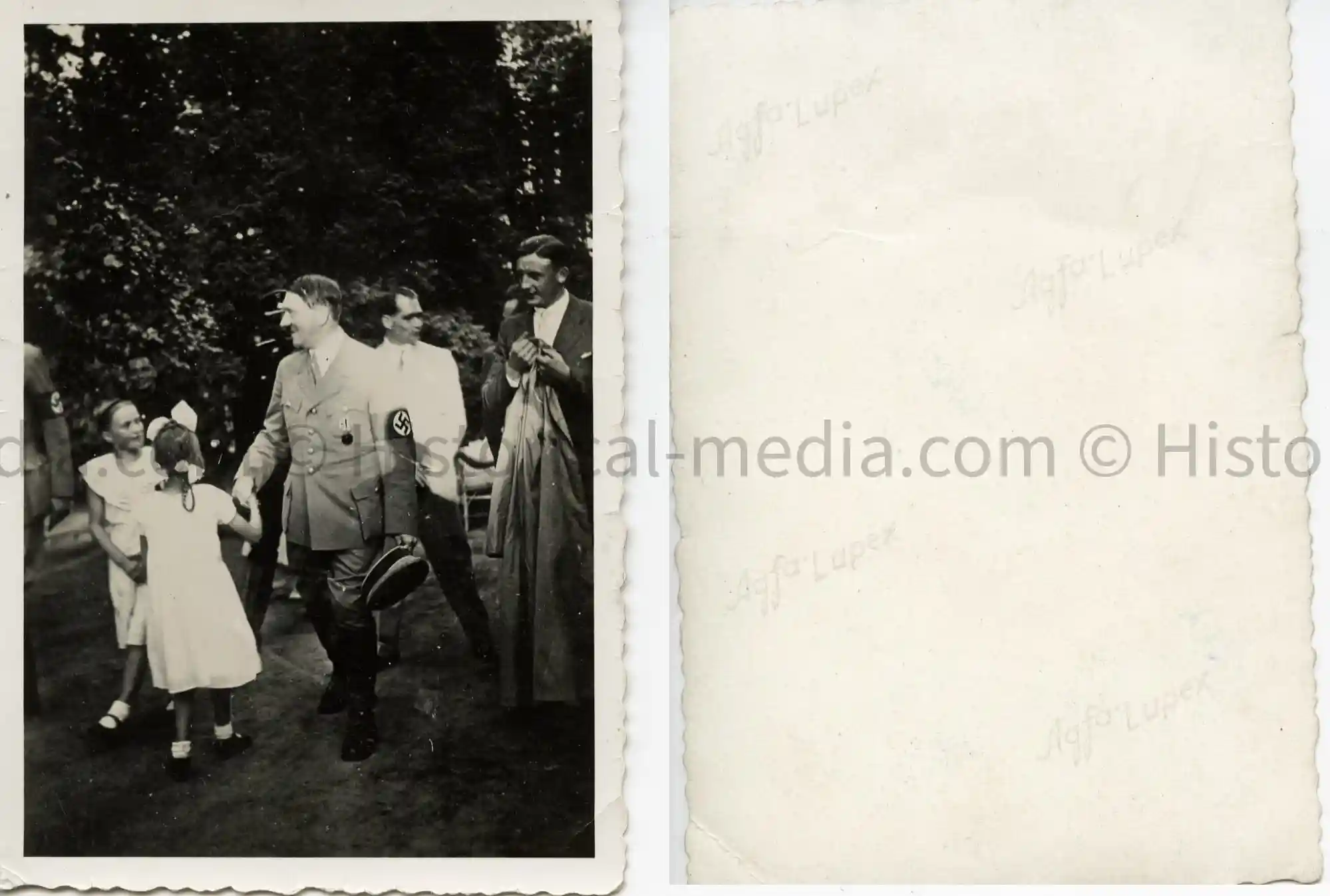 ORIGINAL PRIVATE PHOTO ADOLF HITLER SMILING WITH CHILDREN ORIGINAL PRIVATE PHOTO ADOLF HITLER SMILING WITH CHILDREN