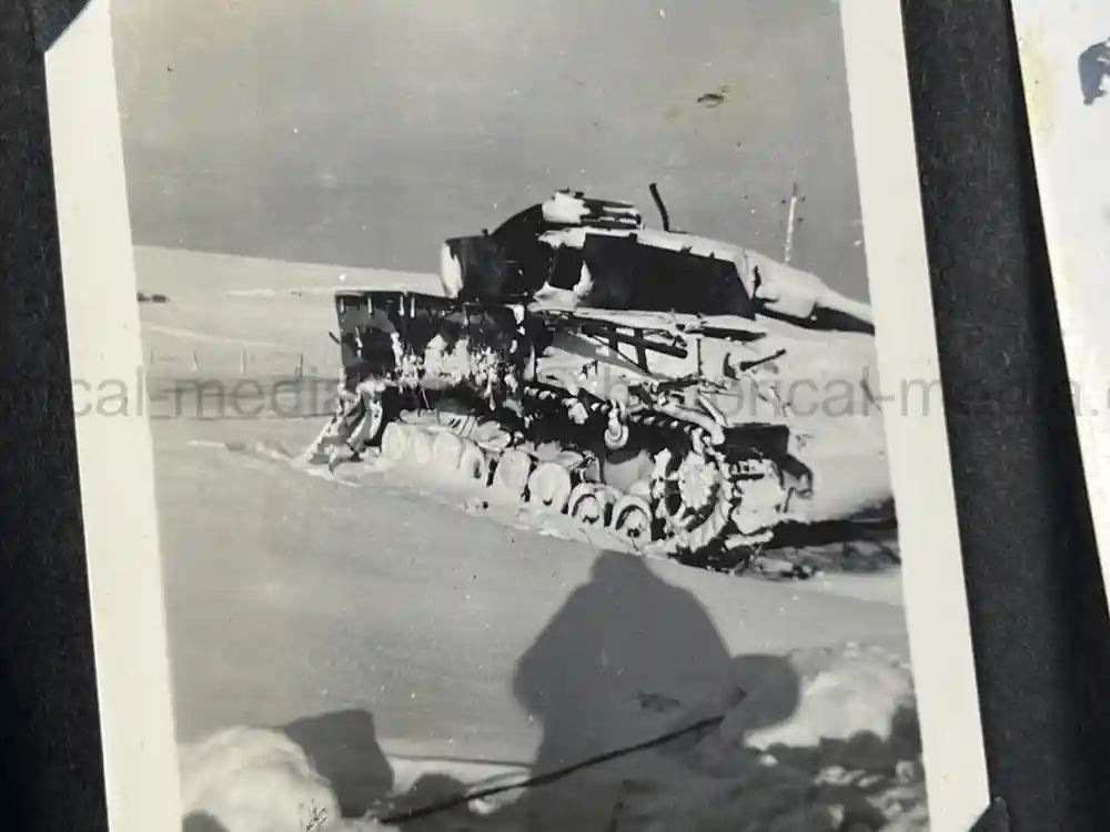 US WWII PHOTO ALBUM - BATTLE OF THE BULGE, GERMANY, NURNBERG US WWII PHOTO ALBUM - BATTLE OF THE BULGE, GERMANY, NURNBERG