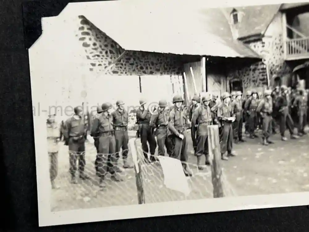 US WWII PHOTO ALBUM - BATTLE OF THE BULGE, GERMANY, NURNBERG US WWII PHOTO ALBUM - BATTLE OF THE BULGE, GERMANY, NURNBERG