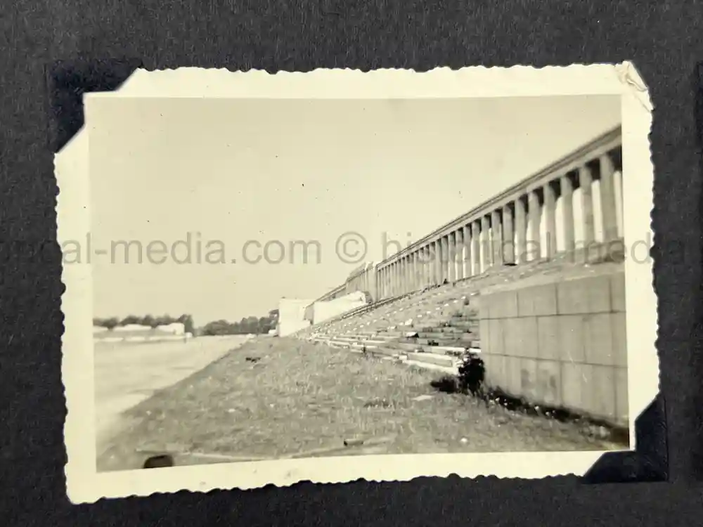 US WWII PHOTO ALBUM - BATTLE OF THE BULGE, GERMANY, NURNBERG US WWII PHOTO ALBUM - BATTLE OF THE BULGE, GERMANY, NURNBERG