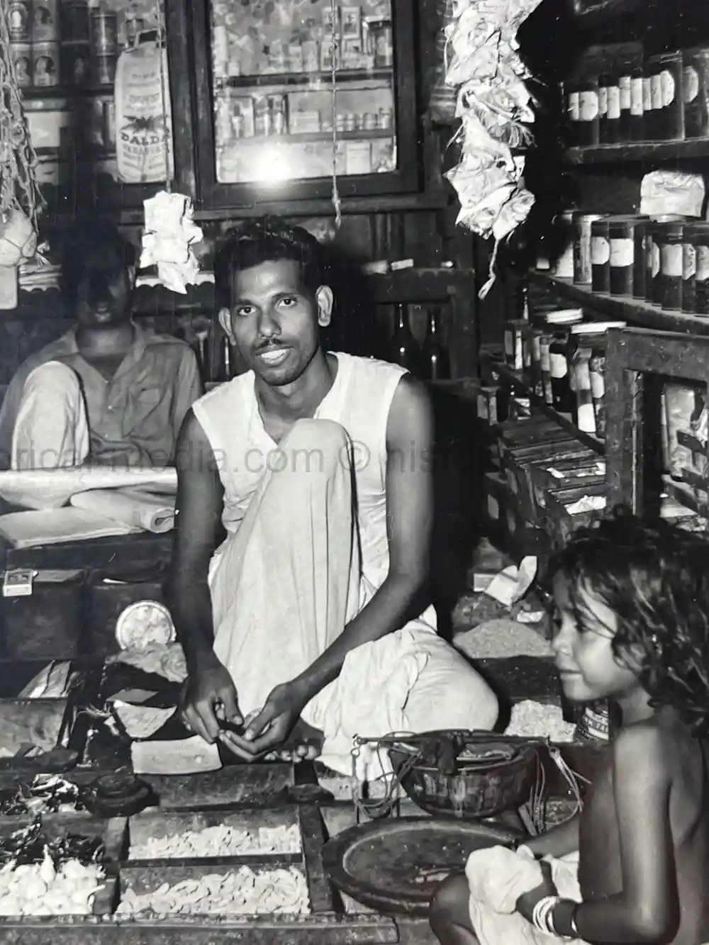 WWII US CBI OFFICER PHOTO ALBUM + LARGE LEATHER CBI JACKET PATCH - GOOD GURHA PHOTOS - BENGAL AIR DEPOT