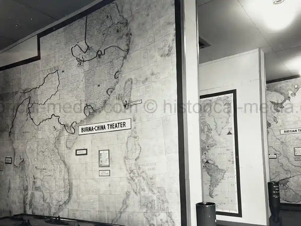 WWII US CBI OFFICER PHOTO ALBUM + LARGE LEATHER CBI JACKET PATCH - GOOD GURHA PHOTOS - BENGAL AIR DEPOT