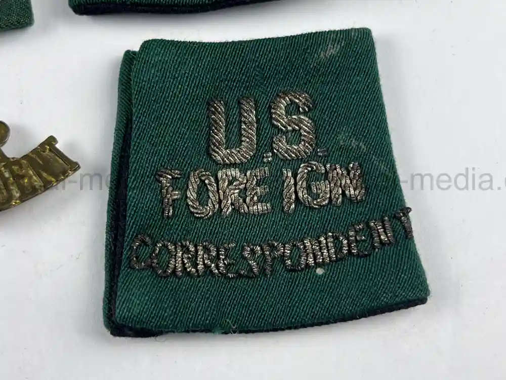US WWII WAR CORRESPONDENT INSIGNIA GROUPING - MILES W. VAUGHN