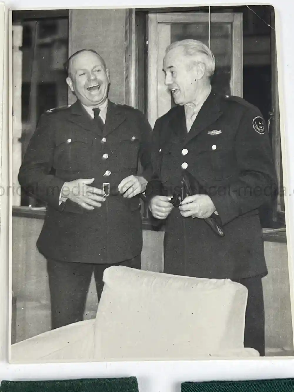 US WWII WAR CORRESPONDENT INSIGNIA GROUPING - MILES W. VAUGHN