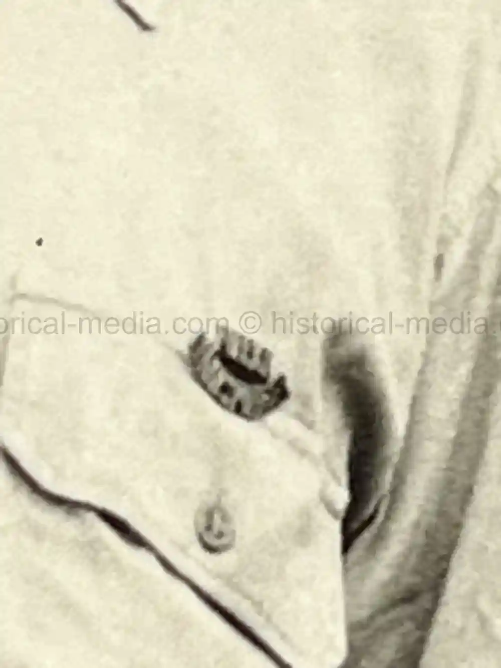 US WWII WAR CORRESPONDENT INSIGNIA GROUPING - MILES W. VAUGHN