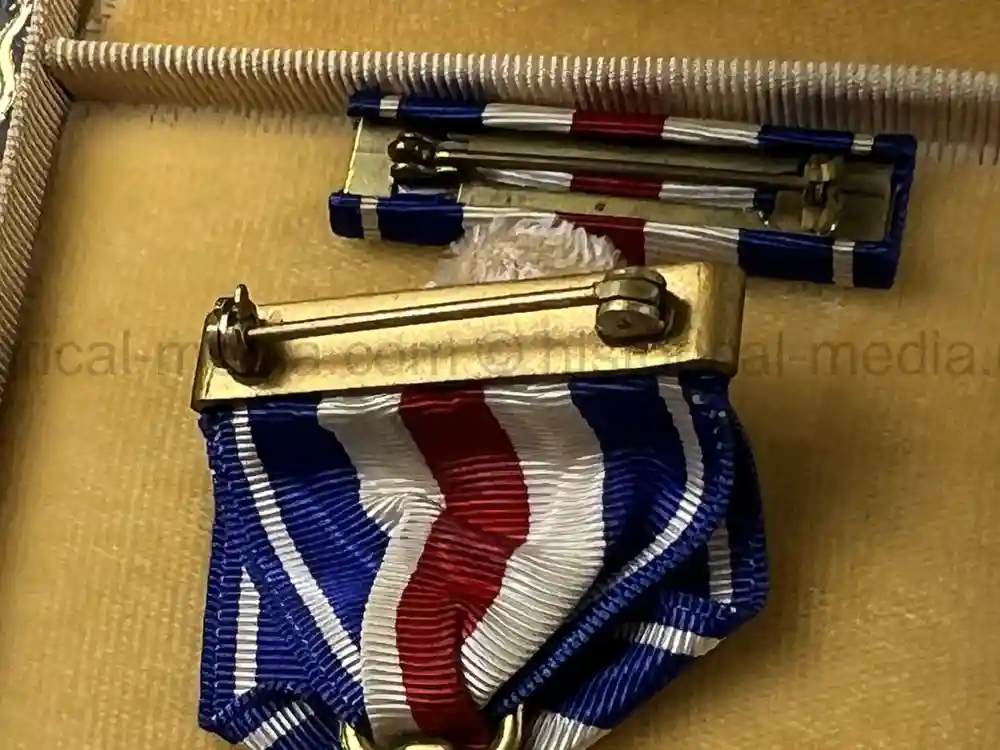 US WWII OFFICIALLY ENGRAVED SILVER STAR & PURPLE HEART - 82ND AIRBORNE - BATTLE OF BIAZZA RIDGE - KIA - TIGER TANK