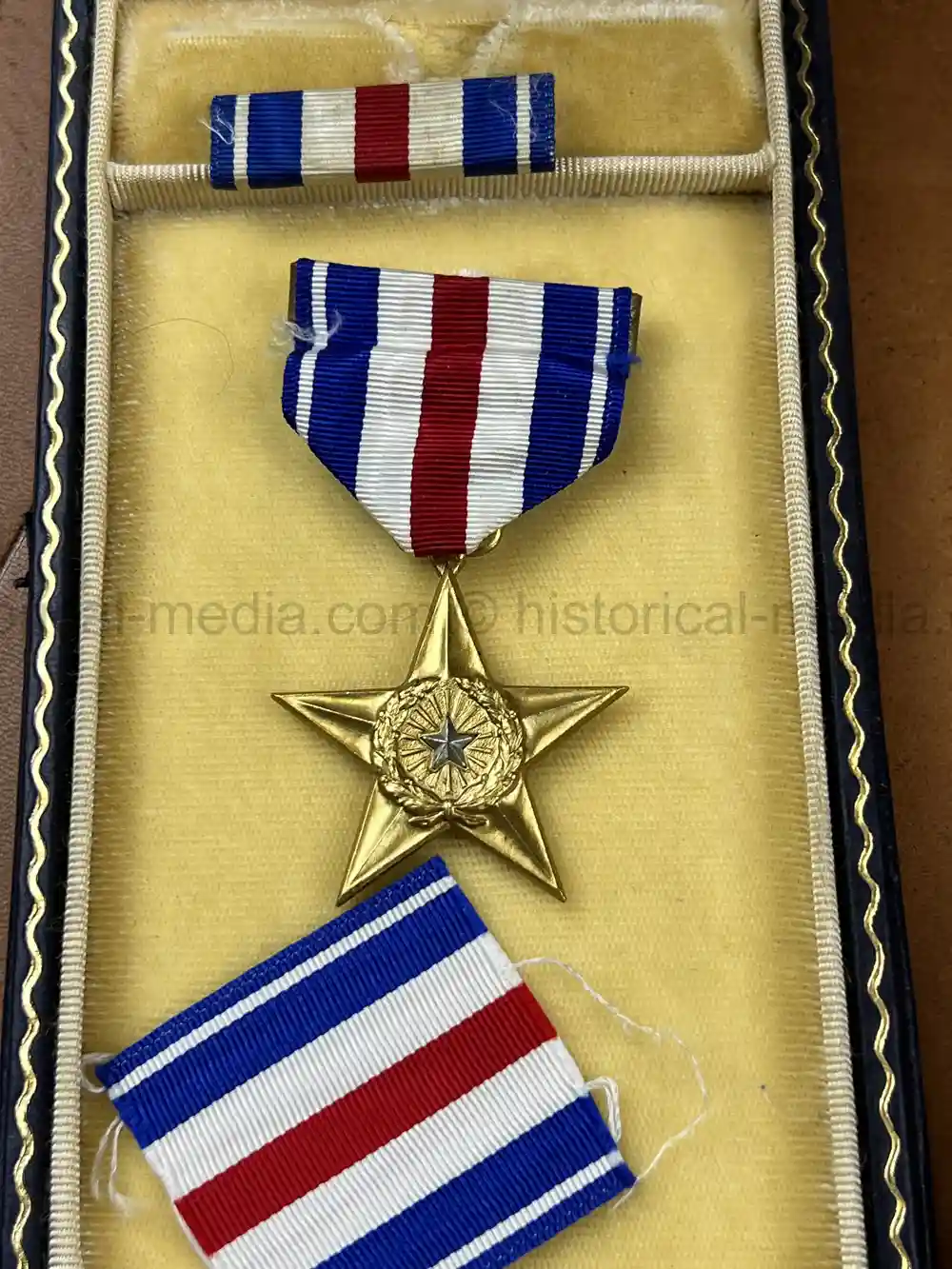 WWII USAAF B-26 PILOT MEDAL, PHOTO & DOCUMENT GROUPING - 386th BOMB GROUP - POW