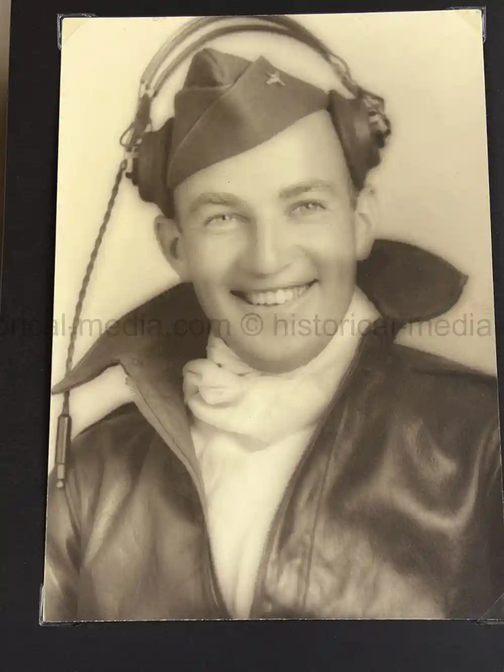 WWII USAAF B-26 PILOT MEDAL, PHOTO & DOCUMENT GROUPING - 386th BOMB GROUP - POW