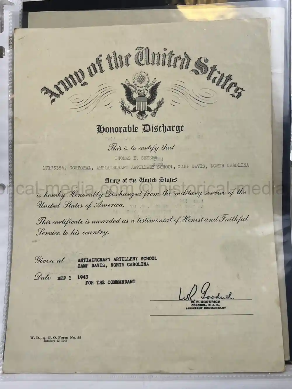 WWII USAAF B-26 PILOT MEDAL, PHOTO & DOCUMENT GROUPING - 386th BOMB GROUP - POW