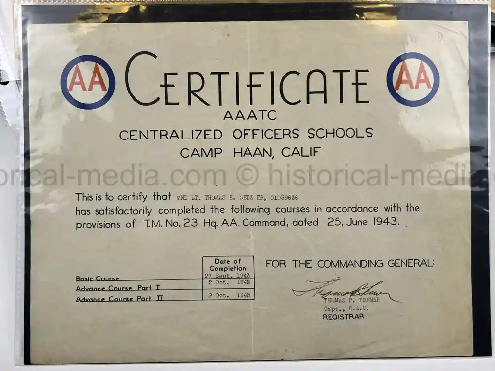 WWII USAAF B-26 PILOT MEDAL, PHOTO & DOCUMENT GROUPING - 386th BOMB GROUP - POW