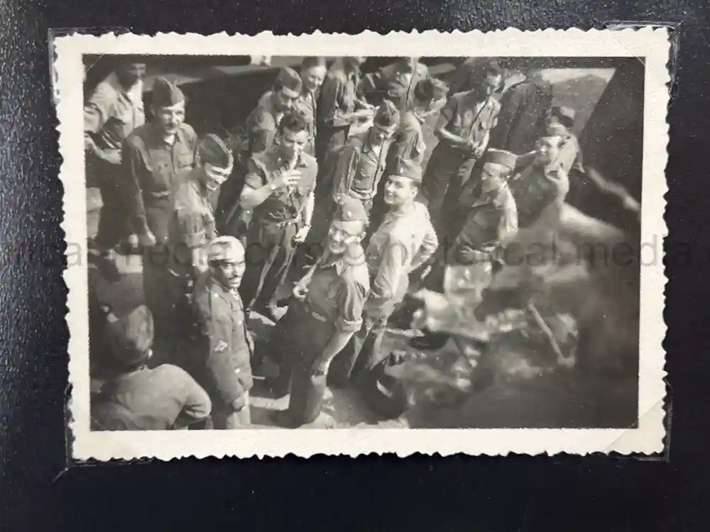 WWII USAAF B-26 PILOT MEDAL, PHOTO & DOCUMENT GROUPING - 386th BOMB GROUP - POW