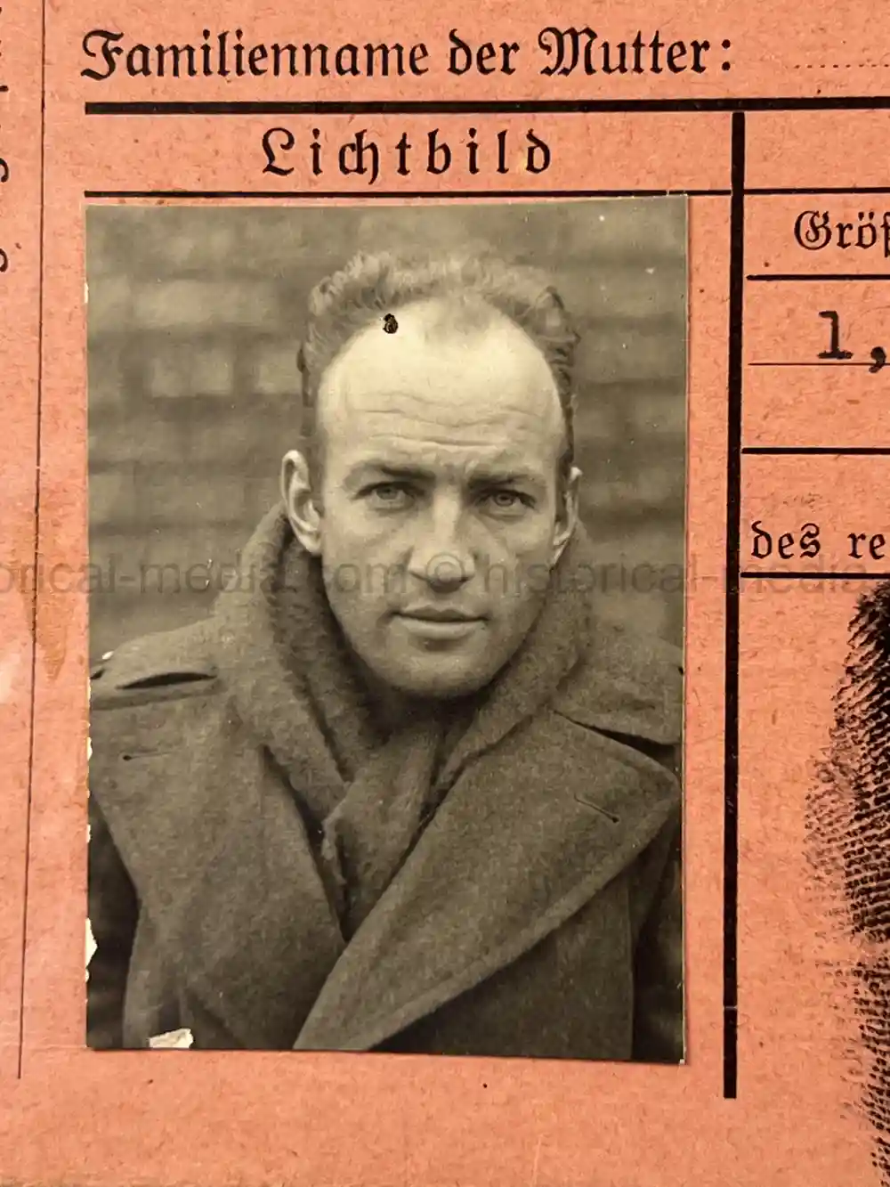 WWII USAAF B-26 PILOT MEDAL, PHOTO & DOCUMENT GROUPING - 386th BOMB GROUP - POW