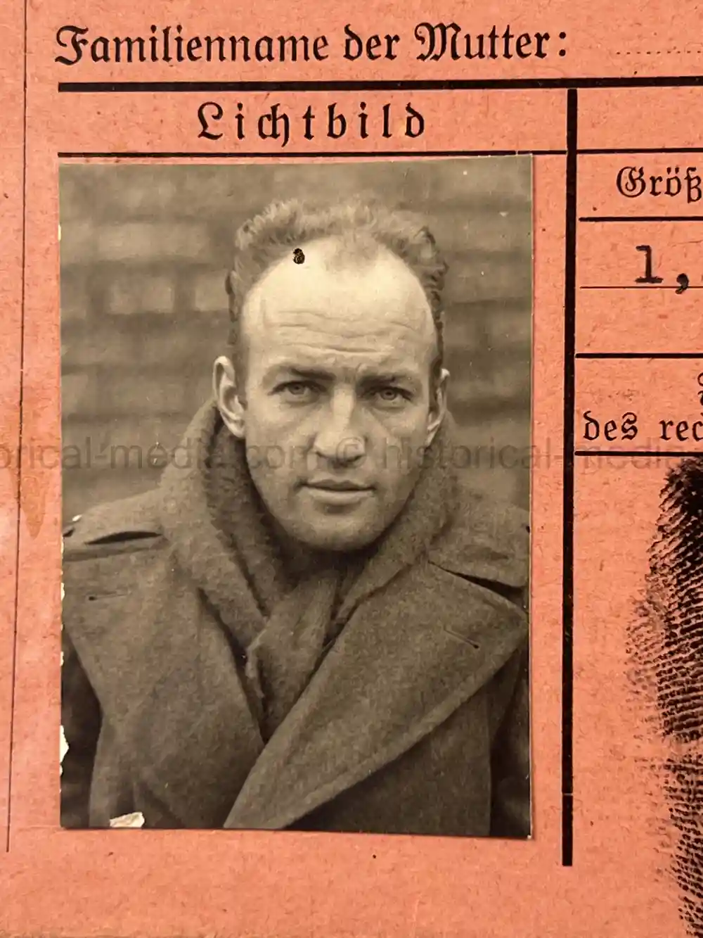 WWII USAAF B-26 PILOT MEDAL, PHOTO & DOCUMENT GROUPING - 386th BOMB GROUP - POW