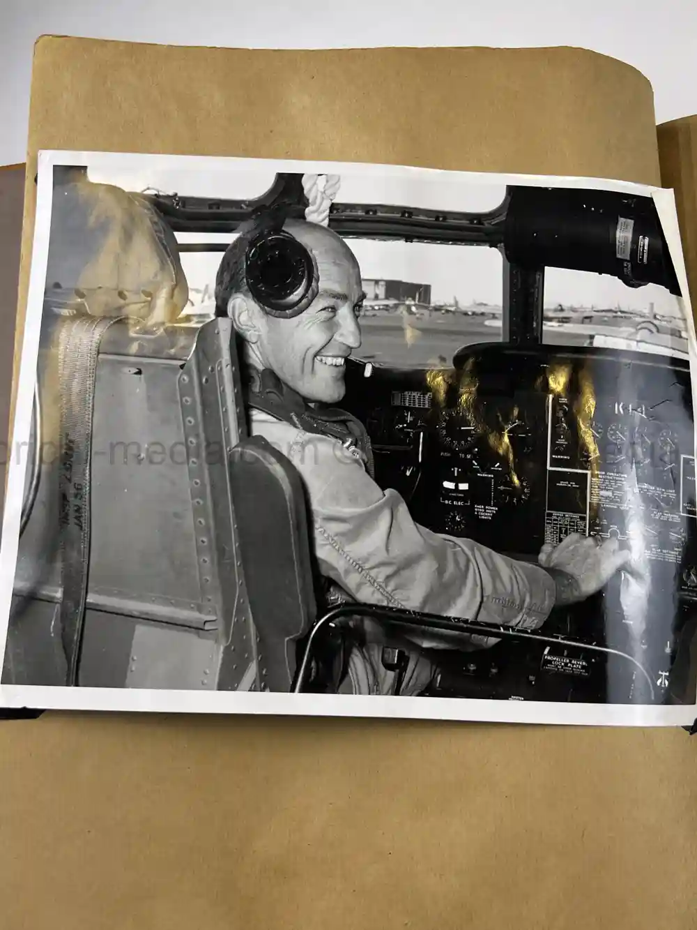 WWII USAAF B-26 PILOT MEDAL, PHOTO & DOCUMENT GROUPING - 386th BOMB GROUP - POW