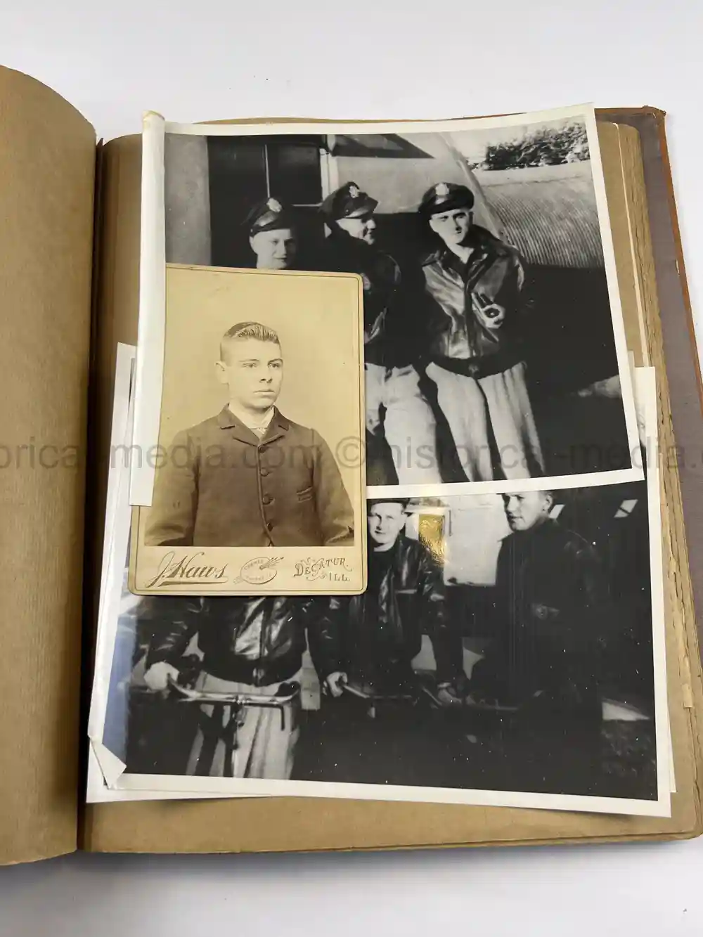 WWII USAAF B-26 PILOT MEDAL, PHOTO & DOCUMENT GROUPING - 386th BOMB GROUP - POW