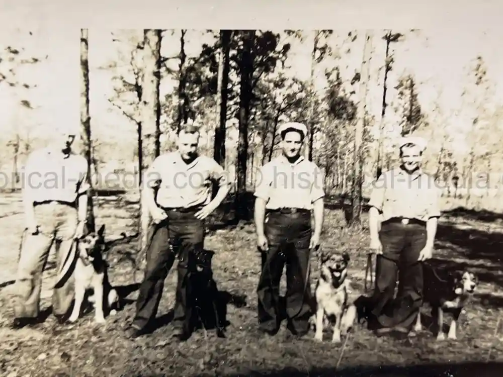 US WWII COAST GUARD WAR DOGS PHOTO, MANUAL AND DOCUMENT ARCHIVE - RARE!
