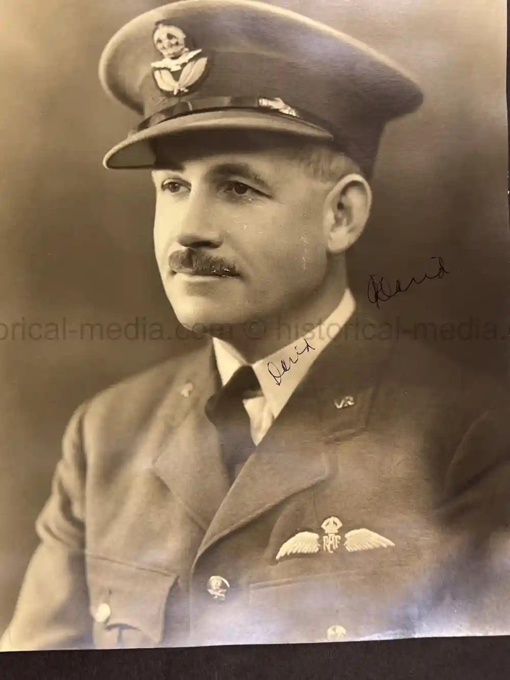 WWII RCAF PHOTO ALBUM