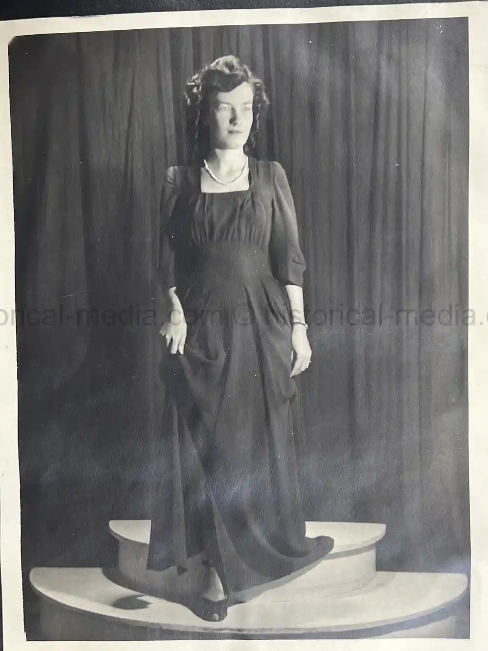 WWII RCAF PHOTO ALBUM