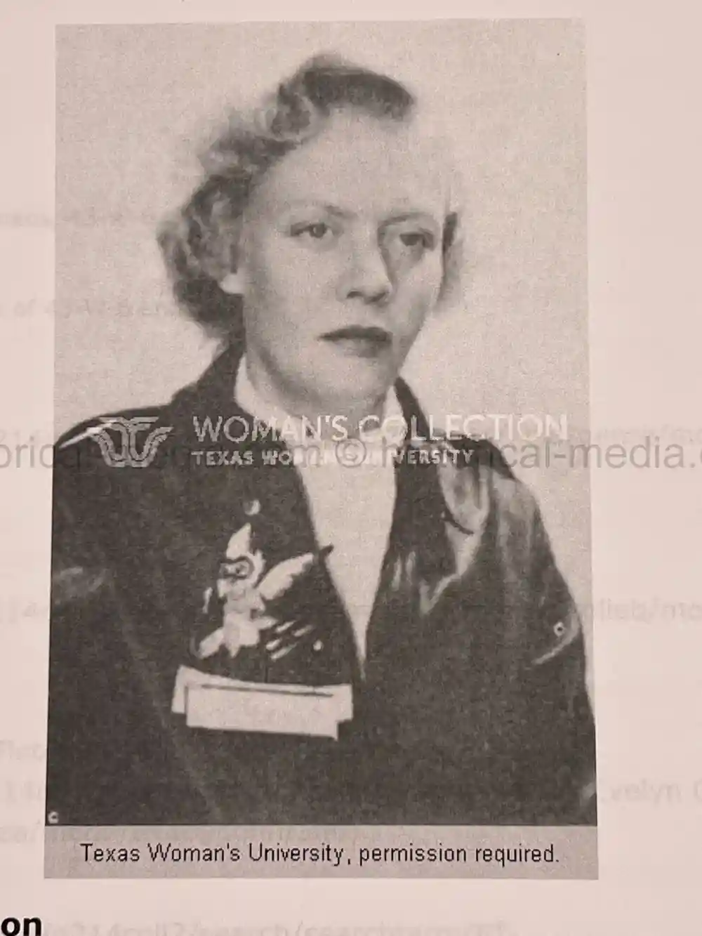 ULTRA RARE WWII WASP FEMALE PILOT DOCUMENT GROUPING - CLASS 43-W-6