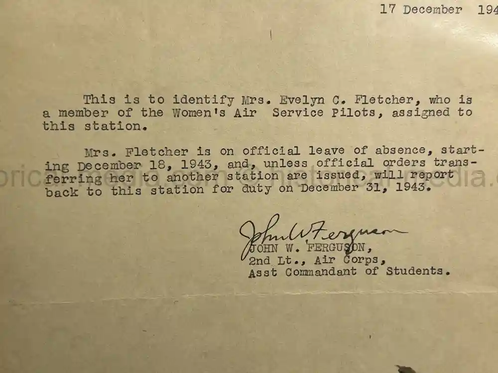 ULTRA RARE WWII WASP FEMALE PILOT DOCUMENT GROUPING - CLASS 43-W-6